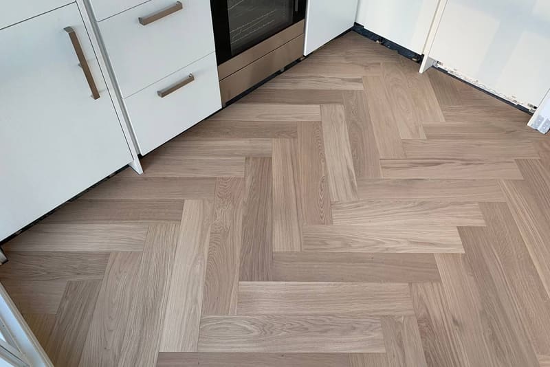 Herringbone 5×25", Cream Oak, Etobicoke hardwood flooring project by Floors Toronto