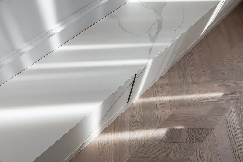 Chevron 5×25½", Mist Oak, Toronto hardwood flooring project by Floors Toronto