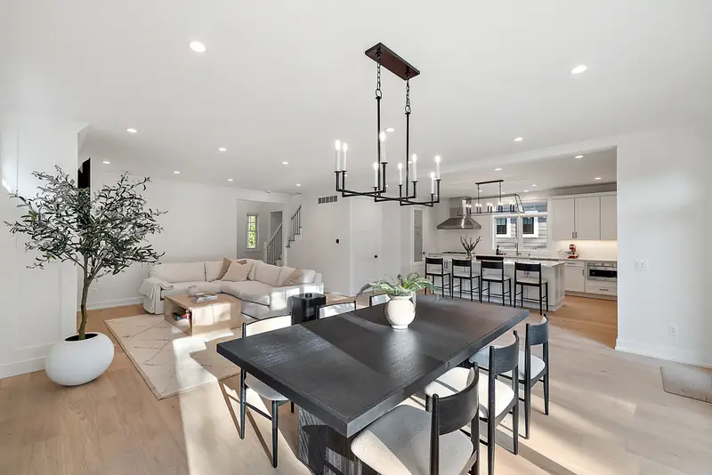 Straight plank European white oak, Soft White, Toronto hardwood flooring project by Floors Toronto