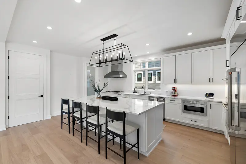 Straight plank European white oak, Soft White, Toronto hardwood flooring project by Floors Toronto